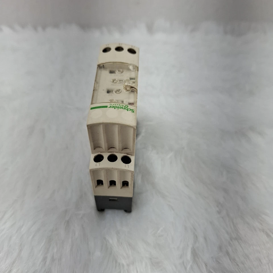 Telemecanique RM4UB35 Schneider Electric RM4UB35 Relay